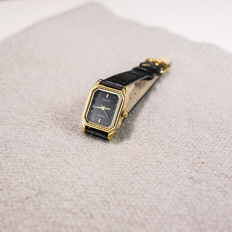 New Classic, Vintage, Hong Kon - Luxury Watch In Hong Kong review and price