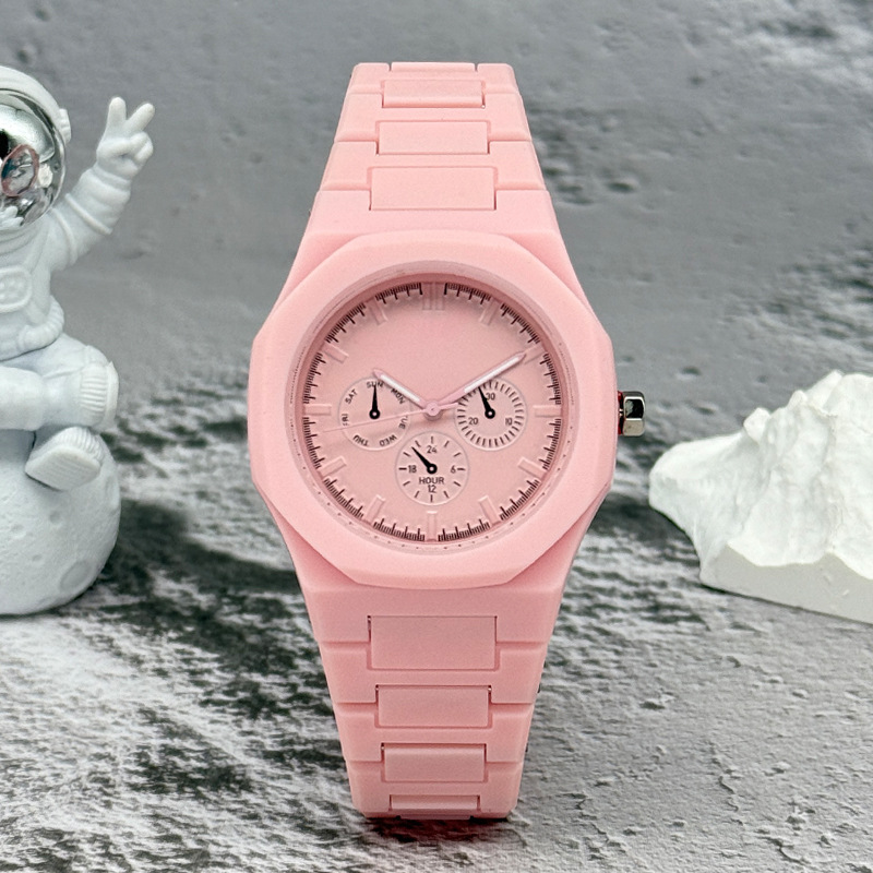 Famous Brand Fake Three-Eyed D - Luxury Watch Exchange review and price